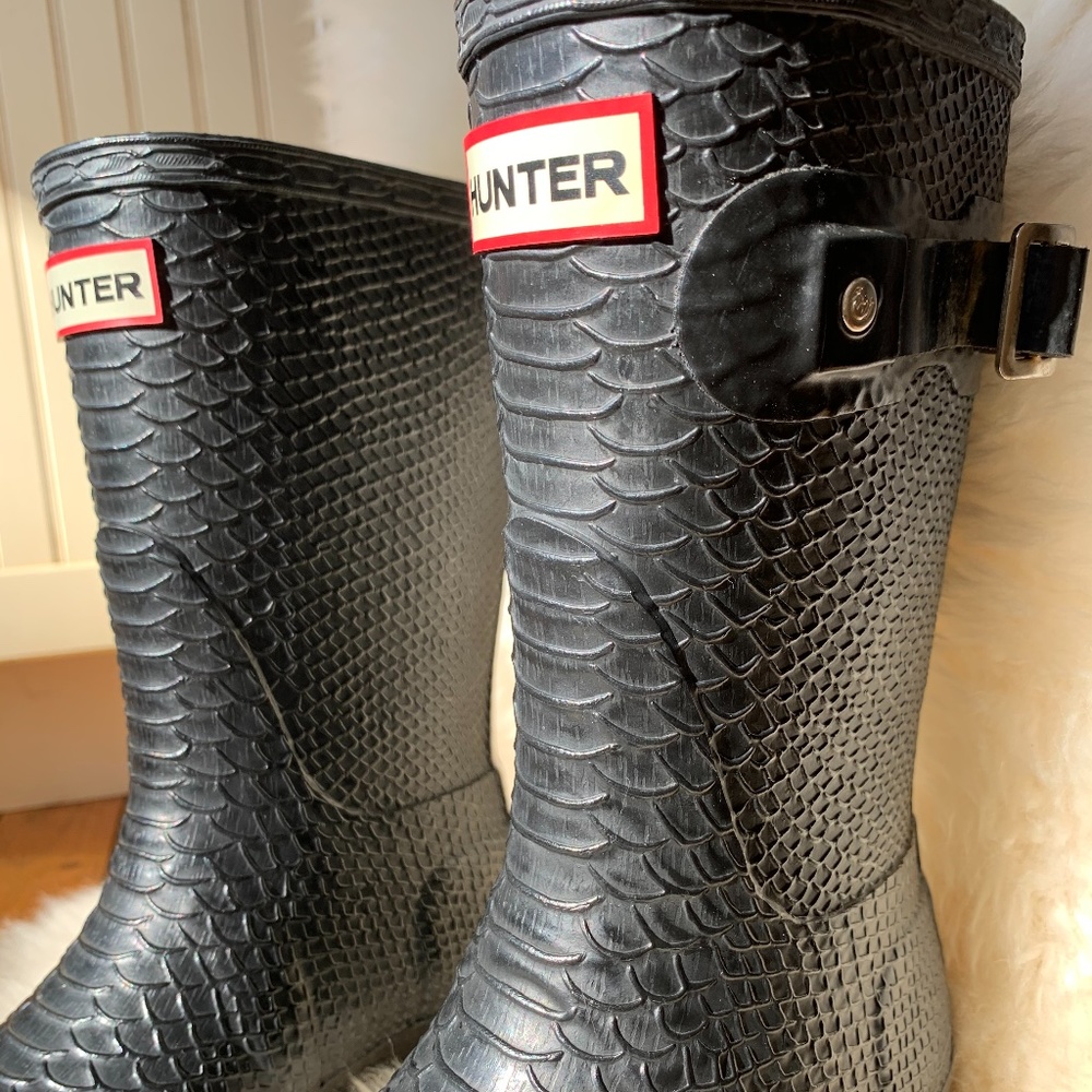 Hunter Short Rain Carnaby Boa Boot Size 6